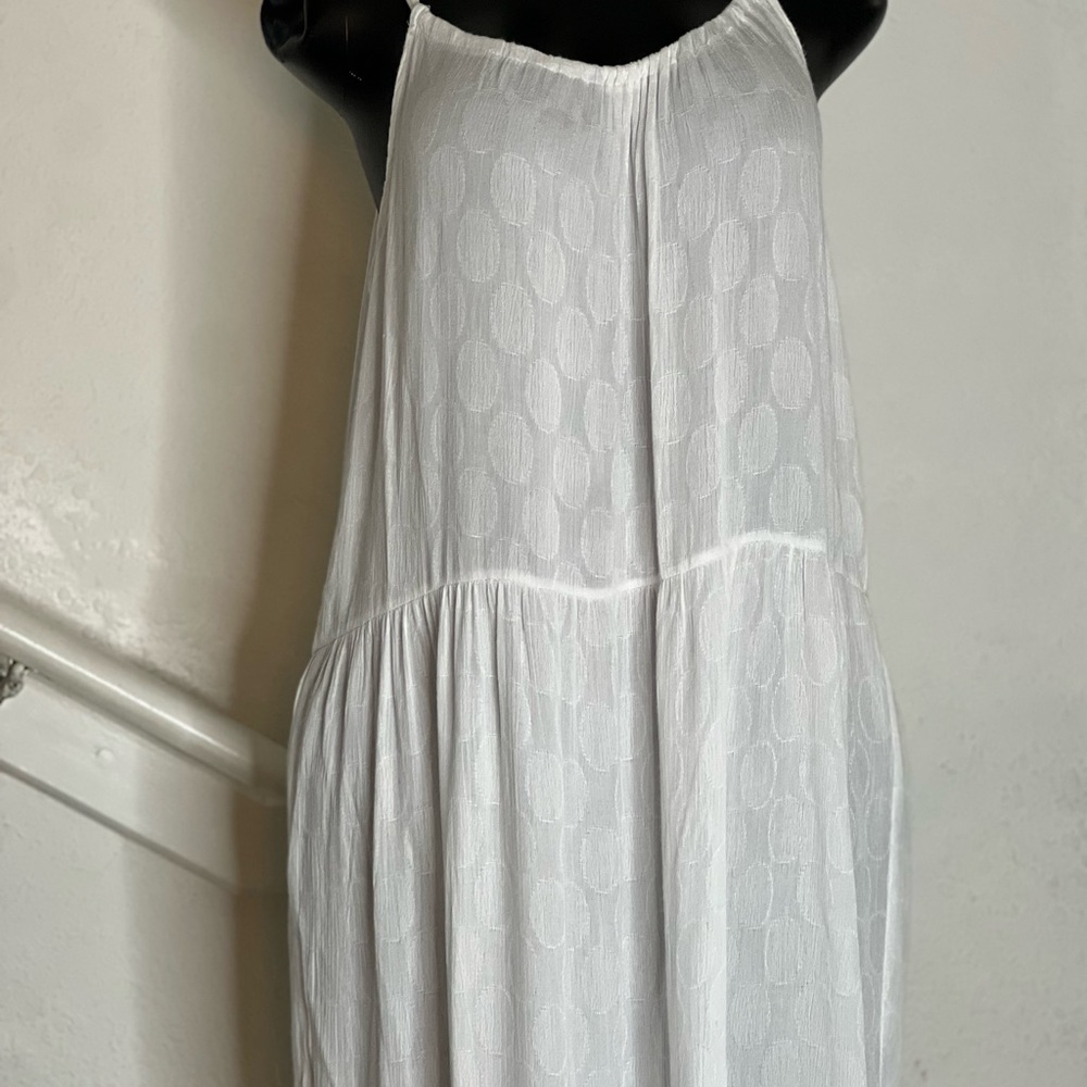 Glamour Chic White Sleeveless L